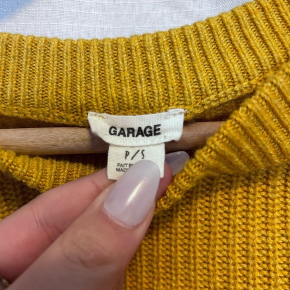 Garage sweater - Picture 2 of 2